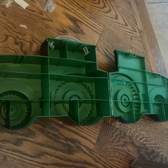 John Deere Greene hard back cars Carrying Case - Picture 3 of 5
